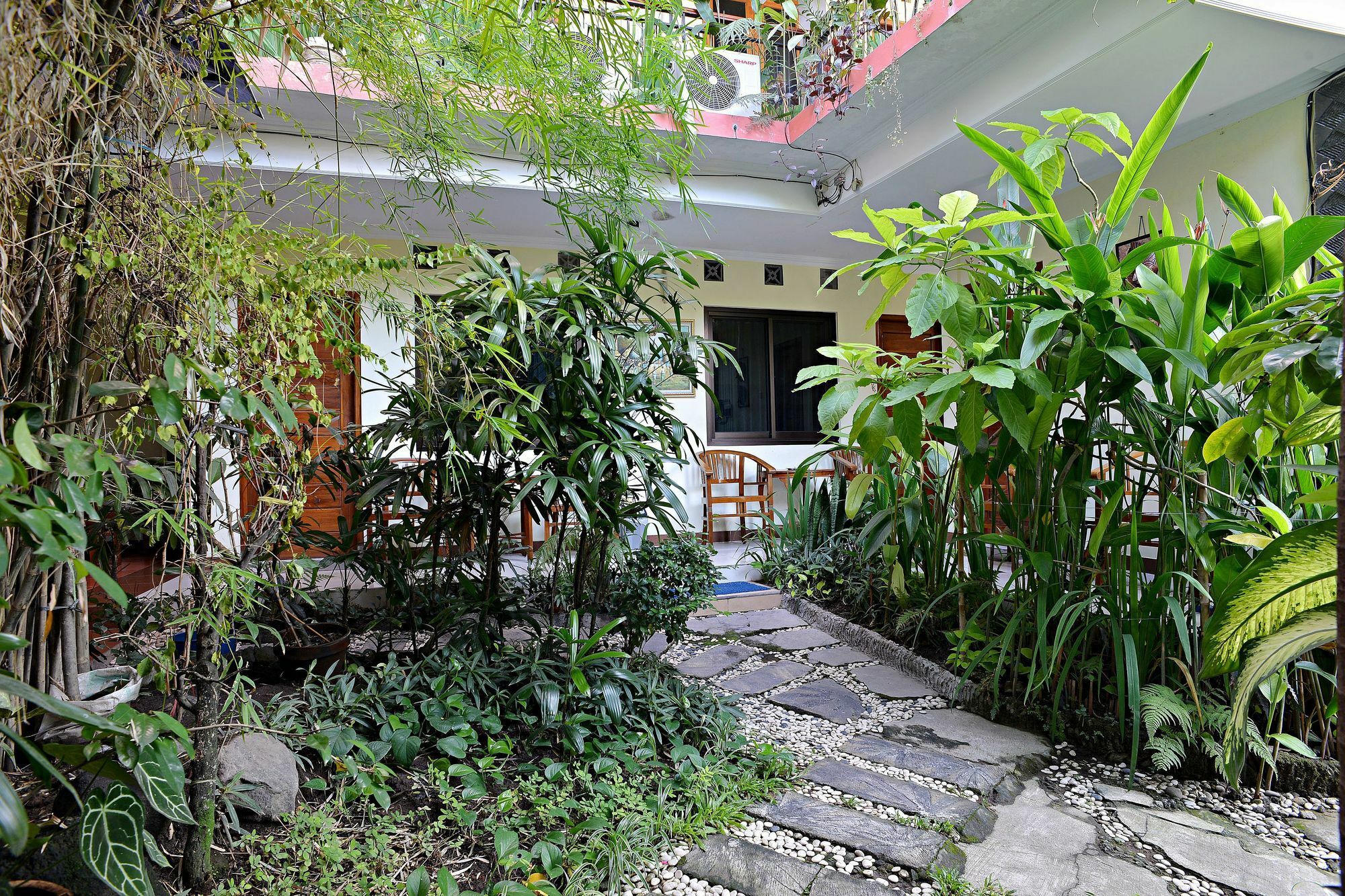 Zen Rooms Sabana Urip Sumoharjo Джокякарта Екстериор снимка