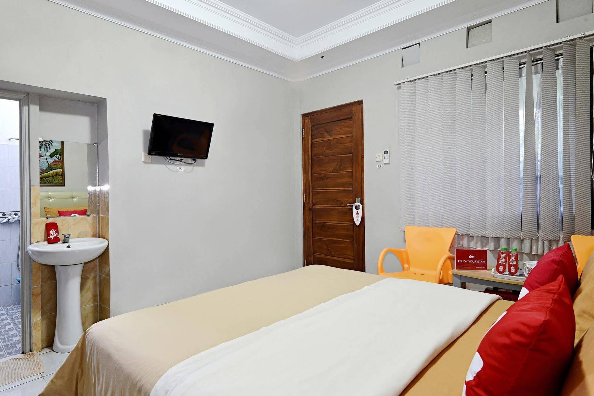 Zen Rooms Sabana Urip Sumoharjo Джокякарта Екстериор снимка