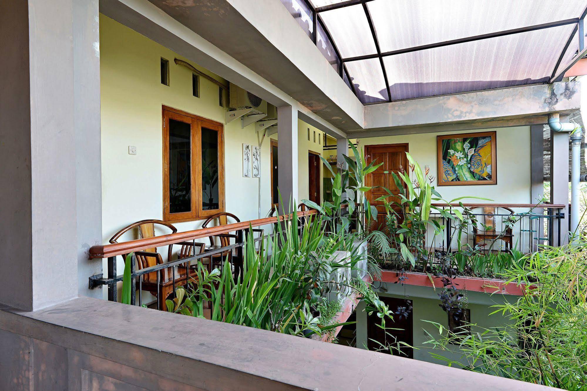 Zen Rooms Sabana Urip Sumoharjo Джокякарта Екстериор снимка